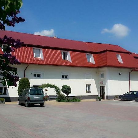 Hotel Faho Przemyśl Exteriör bild